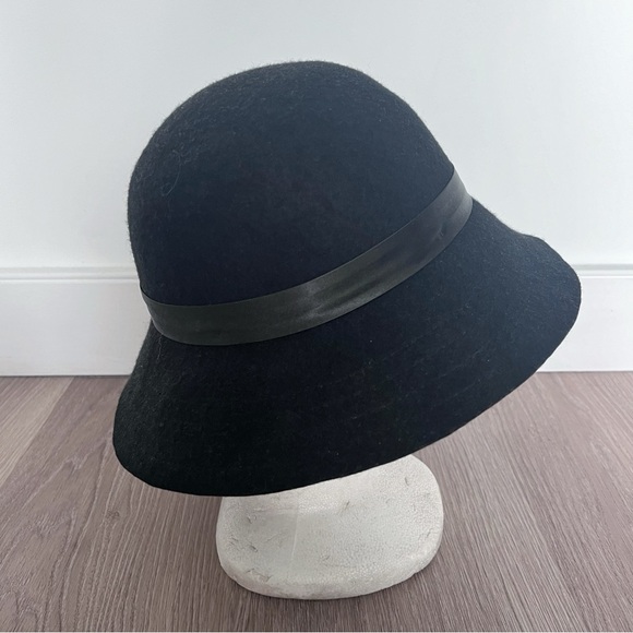 Goorin Brothers Bros. hat size Medium black feather ribbon wool cloche 1920s - Picture 8 of 14